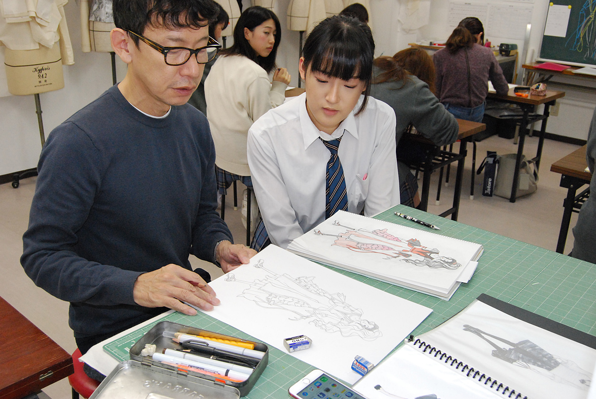 ファッションデザイン画特別授業
